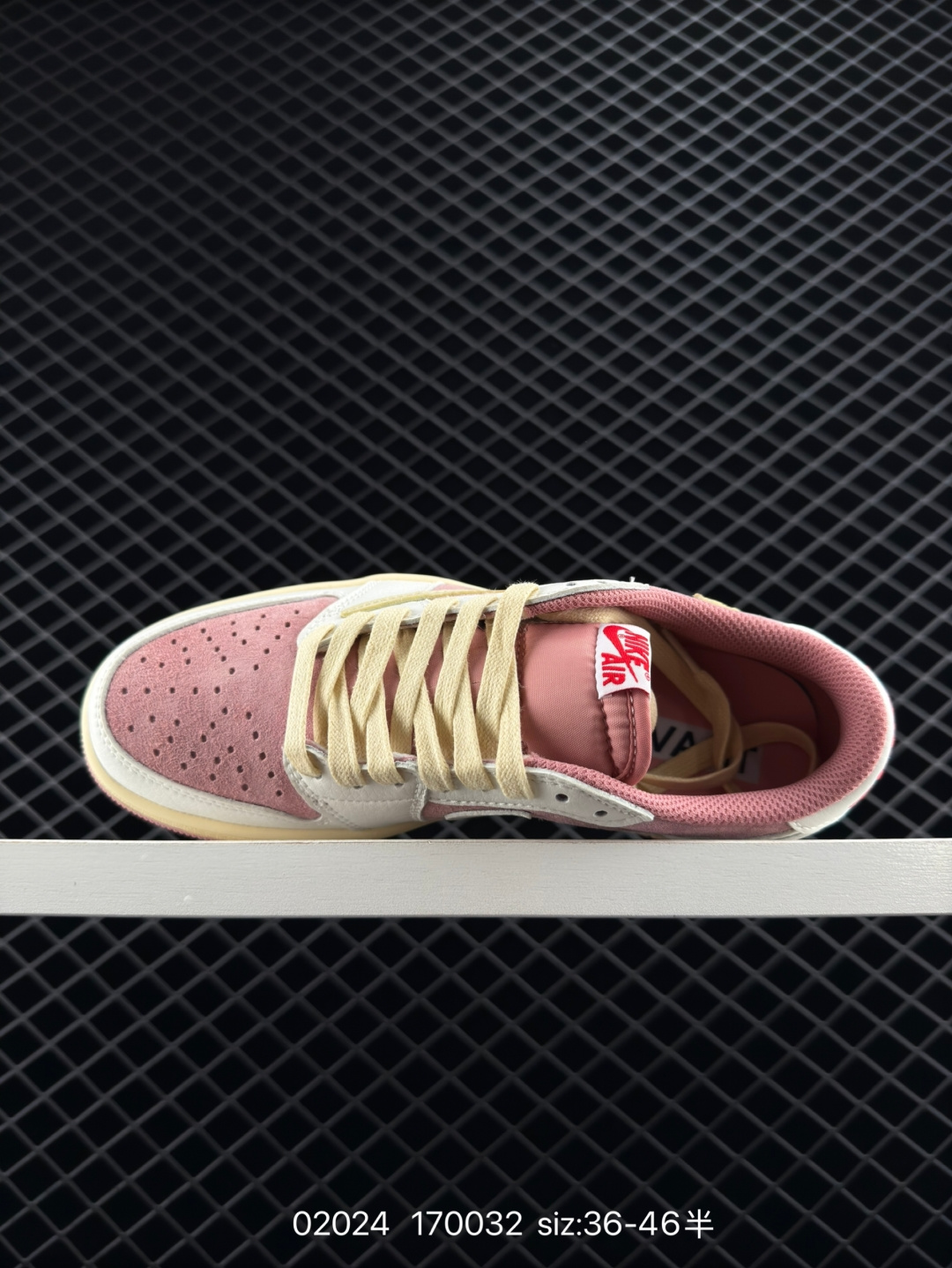 Travis Scott x Air Jordan 1 Low OG 